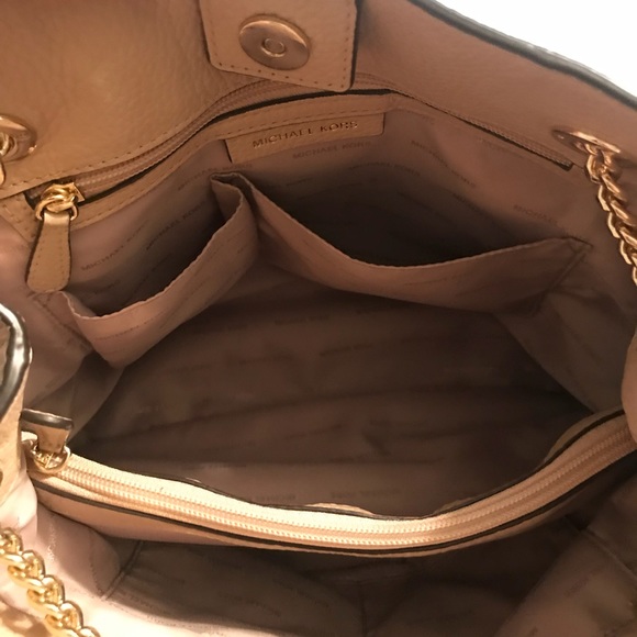 Michael Kors Handbag - Picture 4 of 4